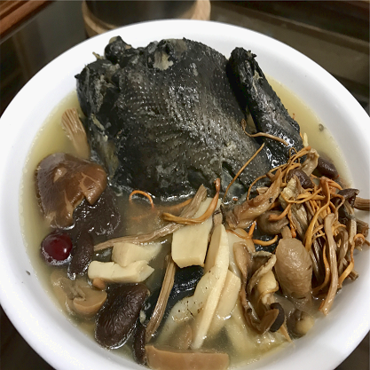 人參百菇烏骨雞湯